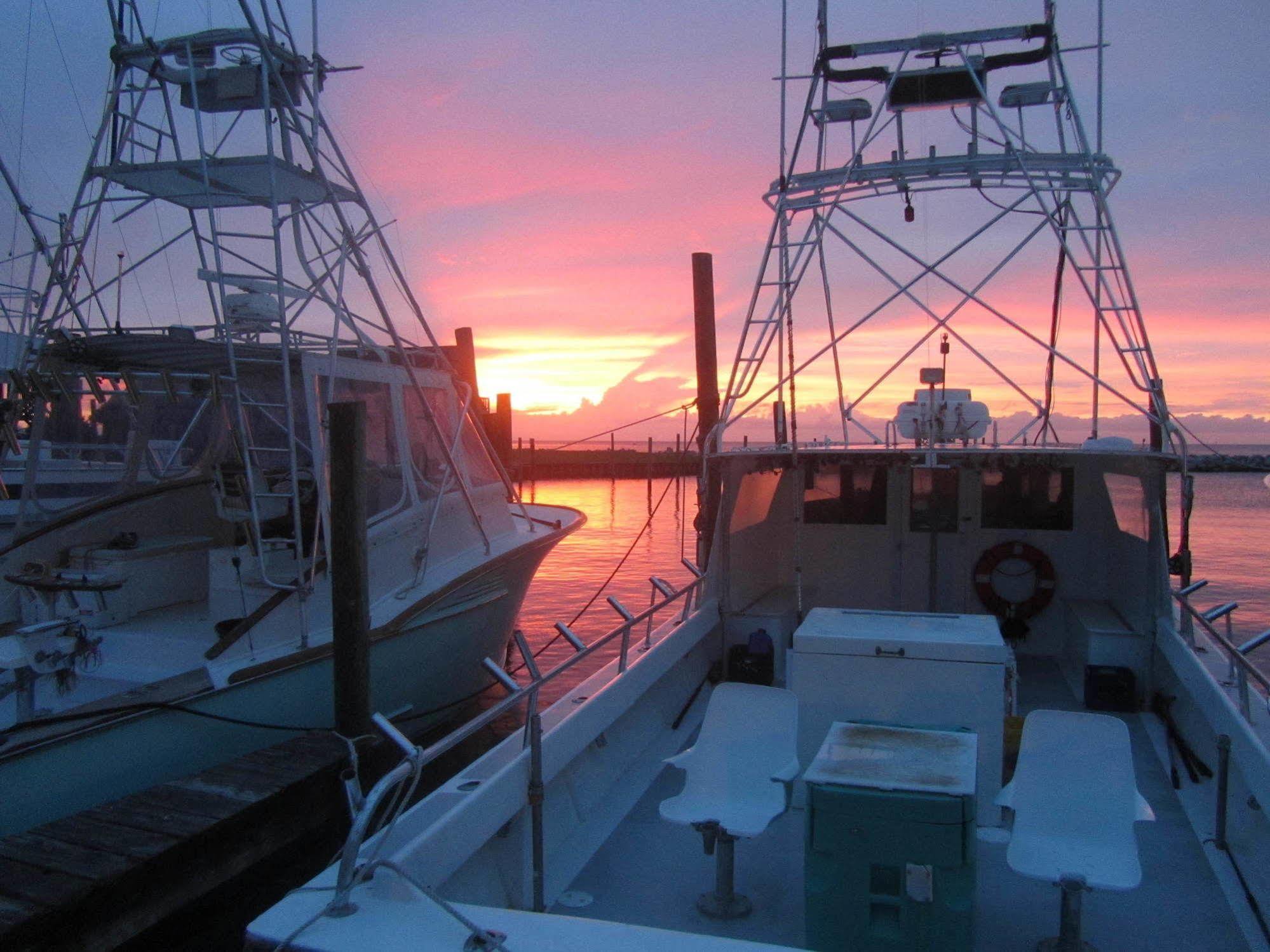 Breakwater Inn Hatteras Bagian luar foto