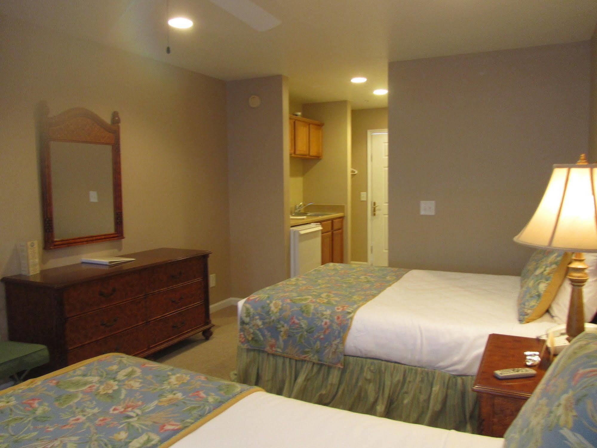 Breakwater Inn Hatteras Bagian luar foto