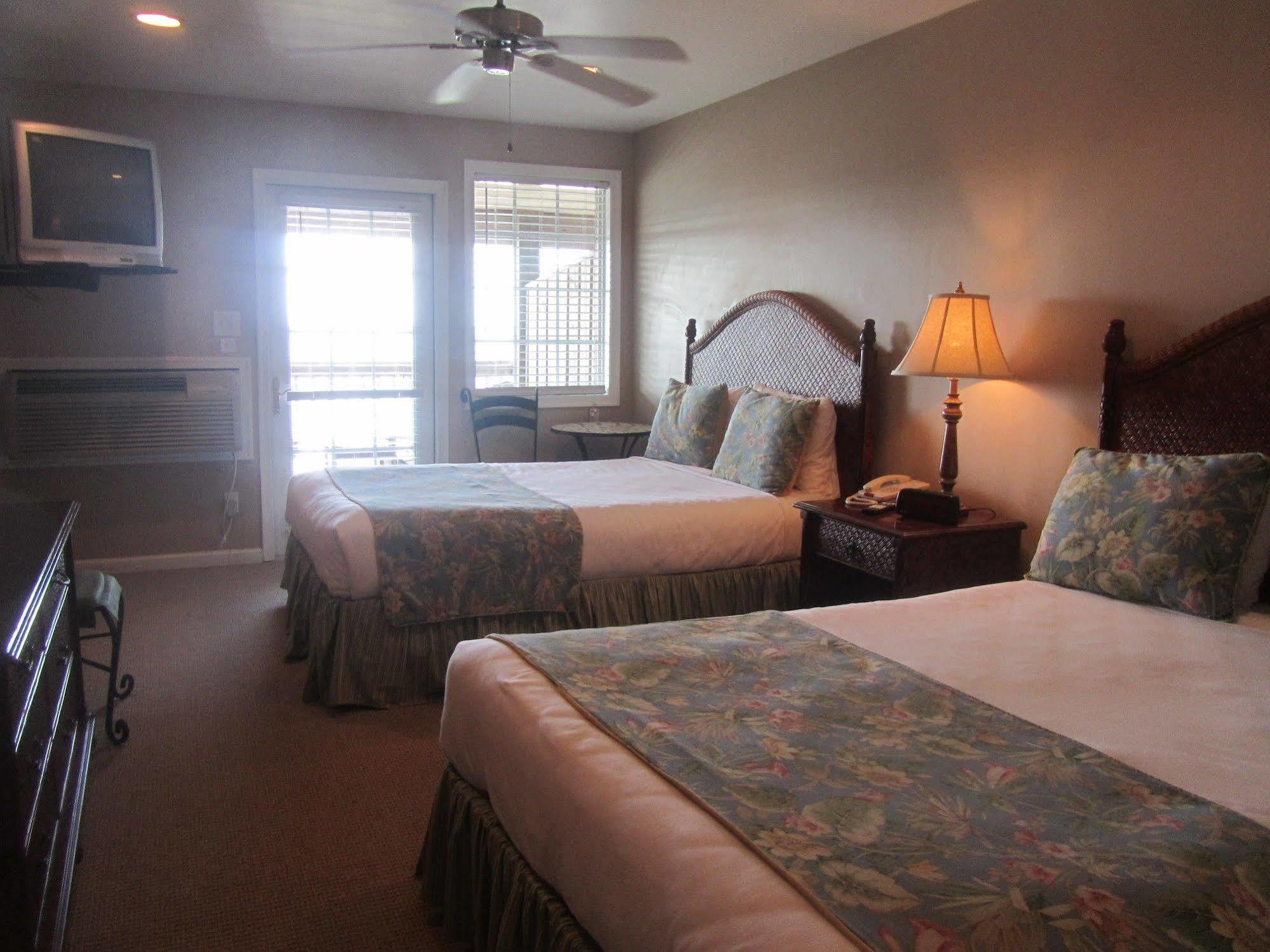 Breakwater Inn Hatteras Bagian luar foto